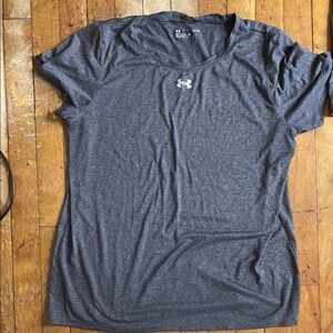 Under Armour Women's Gray T-Shirt